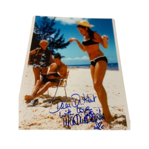 Signed Martine Beswick Behind the Scenes Photo James Bond Thunderball Personaliz - Picture 2 of 5